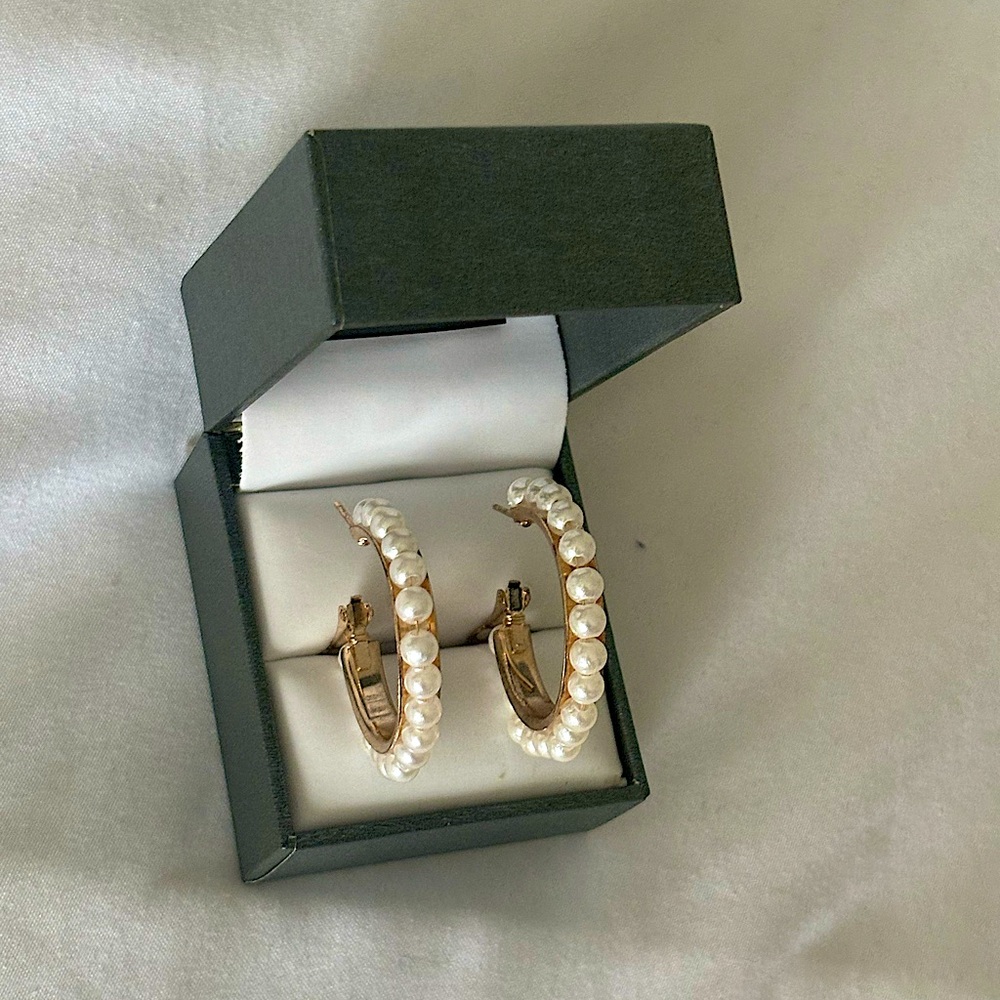 Gold plated pearl beaded hoop earrings